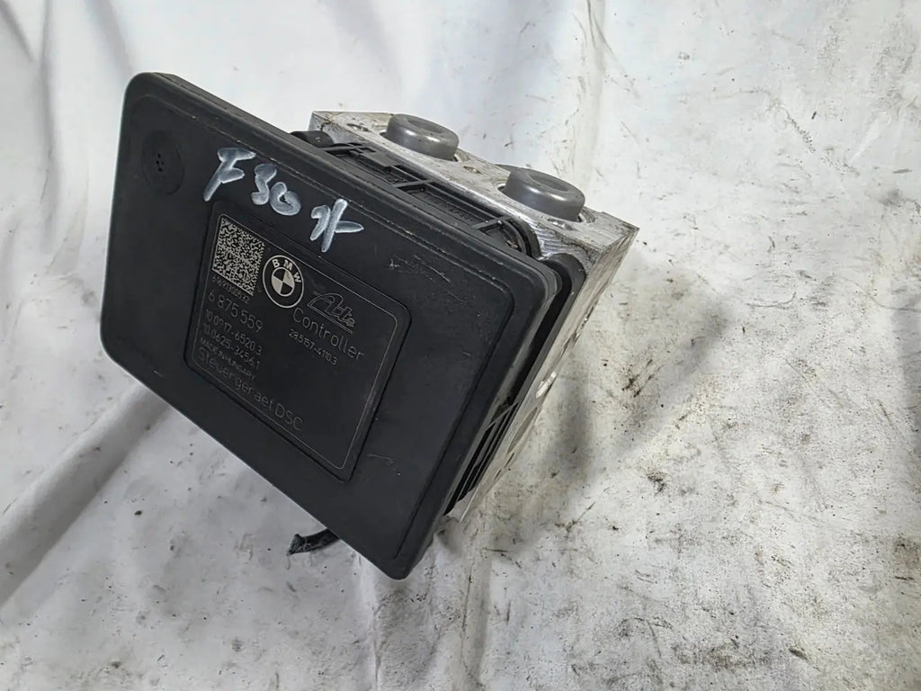 2017 - 2020 BMW 440i GENUINE OEM ABS Brake Pump Module 6875558