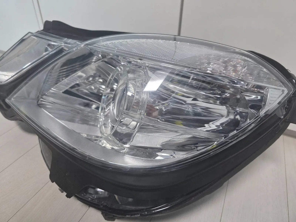 Mercedes-Benz W212 E200 E220 HID Xenon Left EU headlight OEM GENUINE A2128200139