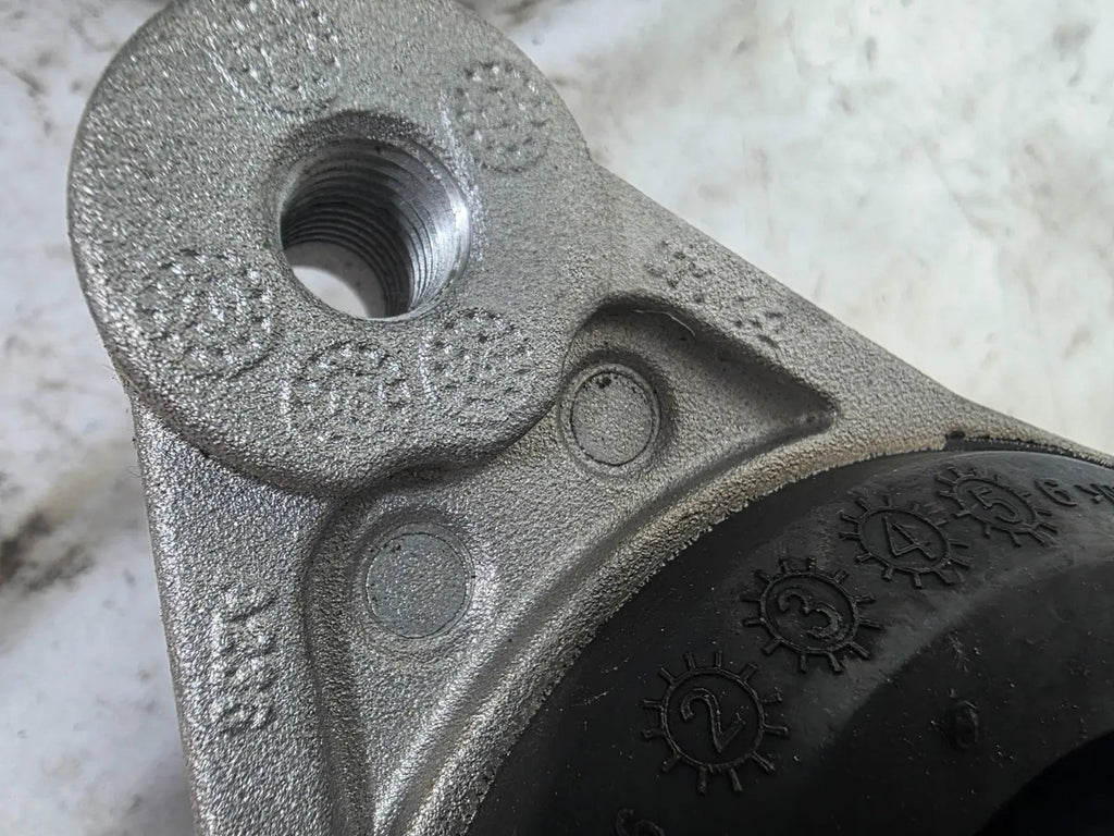 Maserati Ghibli Quattroporte NEW Left Right Motor Mount Pair 3.0 V6 670004870