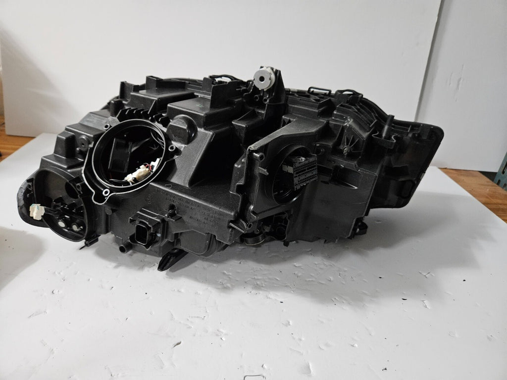 This image shows the right-side Laser headlight for BMW 3 Series G20 and G21 models, featuring OEM genuine quality with part number 9481708. This used original headlamp offers advanced BMW Laserlight technology for superior road illumination, precise fitment, and a sleek, high-performance design tailored to the modern styling of the 3 Series.