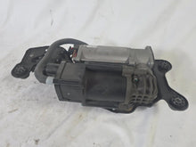Load image into Gallery viewer, BMW X5 X6 F15 F16 F85 F86 AIR SUSPENSION COMPRESSOR WABCO GENUINE OEM 6875177
