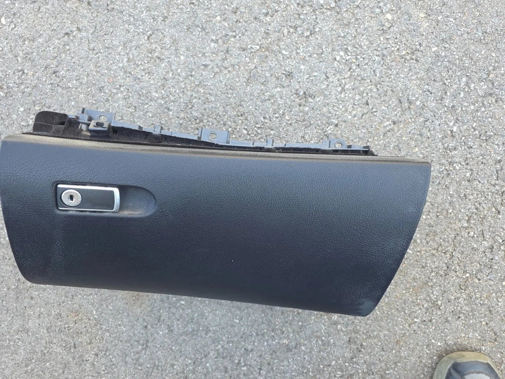 MERCEDES W213 E300 E250 E350 GLOVE BOX COMPARTMENT TRAY DASH OEM A2136800091