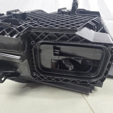 Load image into Gallery viewer, Image #18