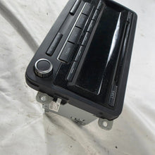 Load image into Gallery viewer, VW PASSAT B7 362 Music Radio CD Player Head Unit OEM GENUINE 1K0035186AN