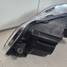 Load image into Gallery viewer, Mercedes-Benz W207 E200 E260 HID Xenon RIGHT headlight OEM GENUINE A2078200259